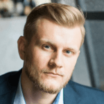 tom-bukevicius-sm